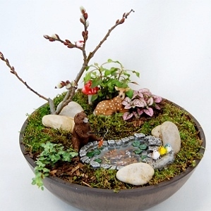 mini garden with deer